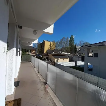 Διαμέρισμα Carlos Apartman *