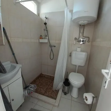 Carlos Apartman * Σίοφοκ
