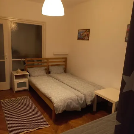 Carlos Apartman * Σίοφοκ